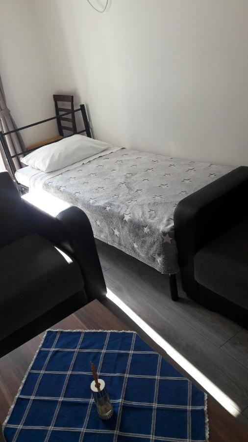 Apartmani Maric Selce Exterior foto