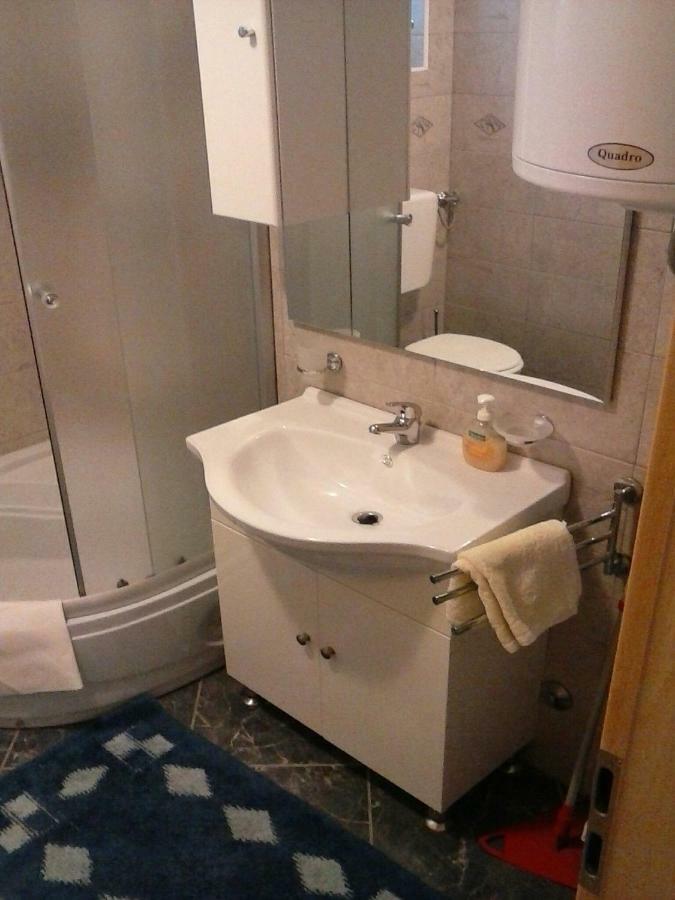 Apartmani Maric Selce Exterior foto