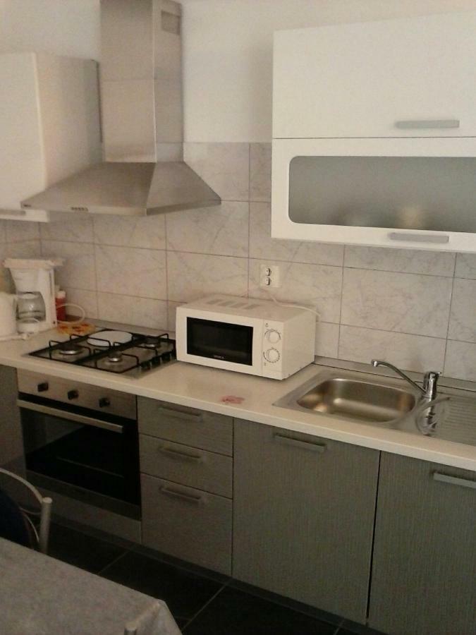 Apartmani Maric Selce Exterior foto