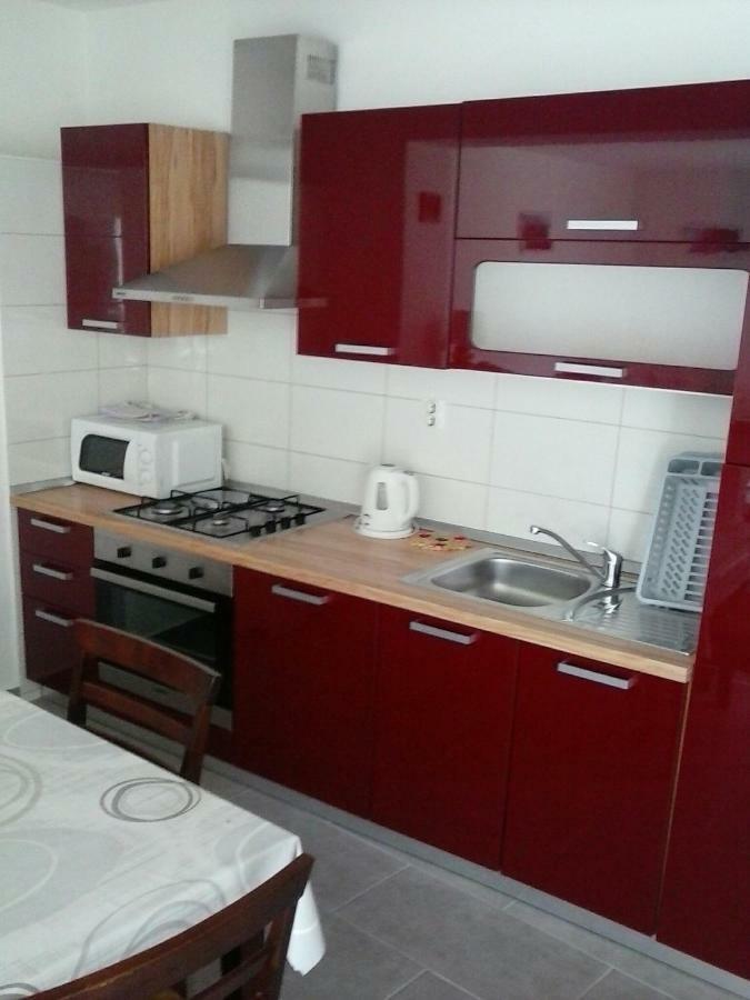Apartmani Maric Selce Exterior foto